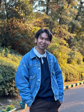 「BEAMS（ビームス）のアイテム（デニムジャケット）」を使った、Hung Wuiさん（メンズ・168cm）の冬コーディネート