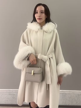 「アイテム（ポンチョ）」を使った、CELFORDさん（レディース・157cm）の秋コーディネート