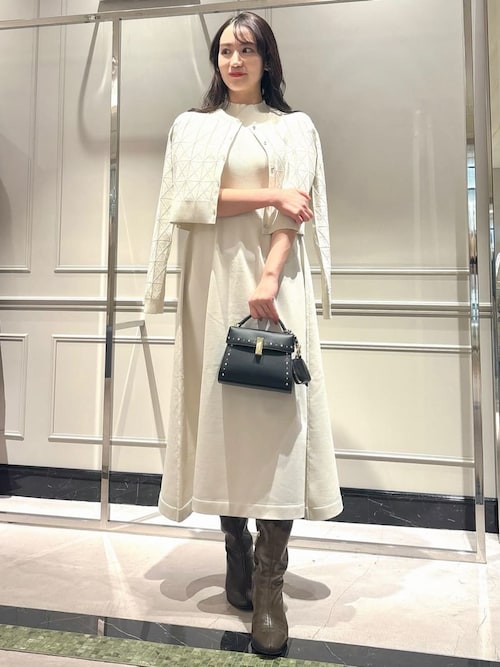 Veautt ショルダーデザインビジュー/バストカット/ ウエストタック/ 白S XSサイズあり【Veautt/ヴュート】【OF05】ショルダーデザインビジュー