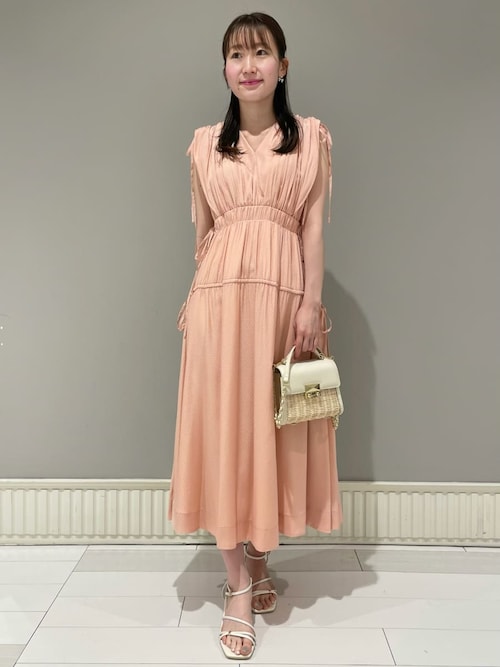 美品♡ CELFORD 【2024年モデル】リボンノースリーブワンピース セール】カシュクールリボンノースリーブワンピース（ワンピース