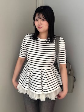 CELFORD（セルフォード）の「フリルカラー付きビジューカーデ（ニット
