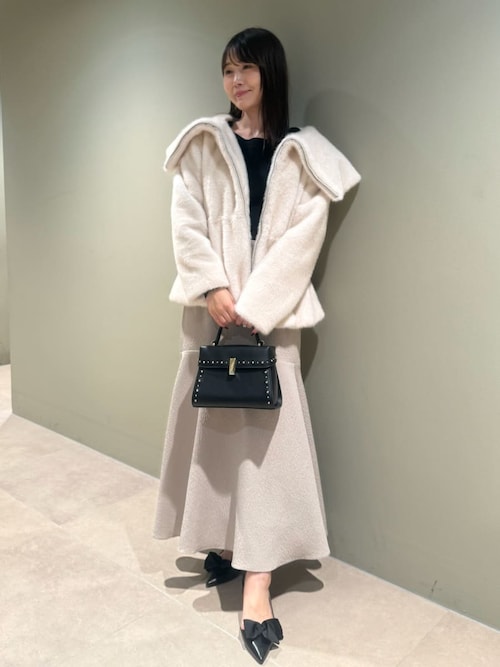 リュタン】ビジュースタッズポシェット（M）（ショルダーバッグ