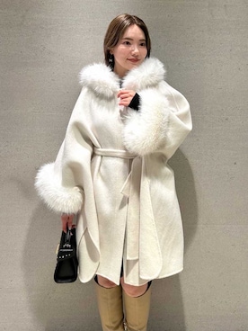 「アイテム（ポンチョ）」を使った、CELFORDさん（レディース・157cm）の秋コーディネート