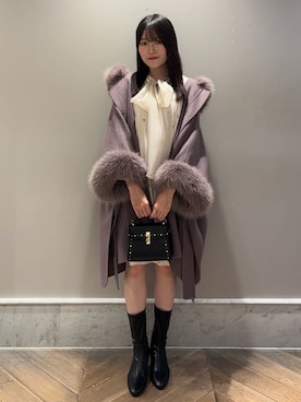 「アイテム（ポンチョ）」を使った、CELFORDさん（レディース・156cm）の秋コーディネート