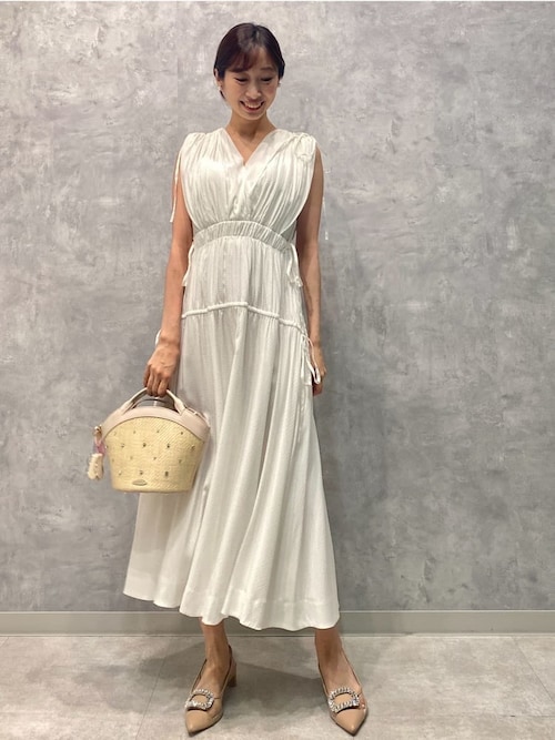 美品♡ CELFORD 【2024年モデル】リボンノースリーブワンピース セール】カシュクールリボンノースリーブワンピース（ワンピース