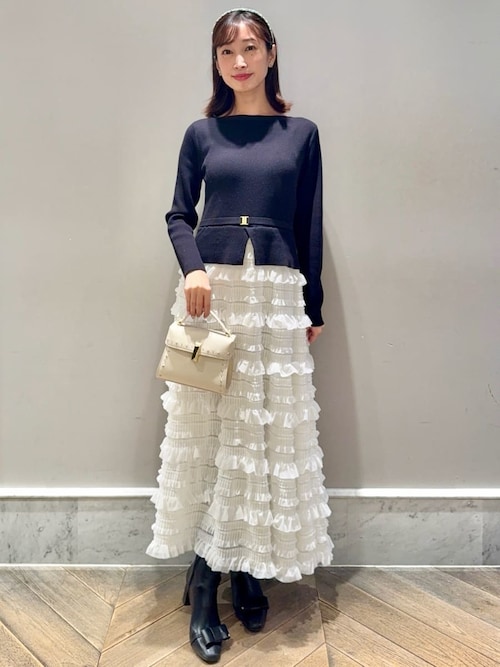 ビジュースタッズポシェット