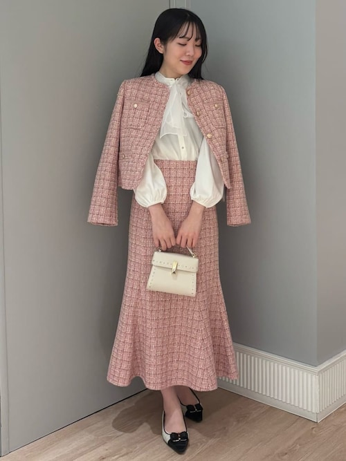 パイピングデザインツイードジャケット（ノーカラージャケット