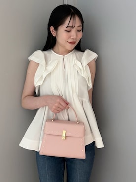 「CELFORD（セルフォード）のリュタンビジュースタッズポシェット（Ｍ）（ショルダーバッグ、ピンク系）」を使った、CELFORDさんの春コーディネート