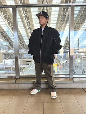 「whiteland」｜「アイテム（MA-1）」を使った、田中理登さん（メンズ・164cm）の秋コーディネート