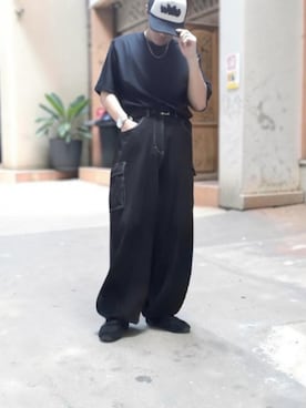 「GU（ジーユー）のアイテム（Tシャツ/カットソー、ブラック系）」を使った、Konさん（メンズ・165cm）の夏コーディネート