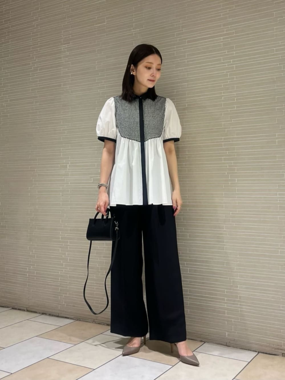 エンブロイダリー コンビ ショートスリーブ ブラウスを使った人気  