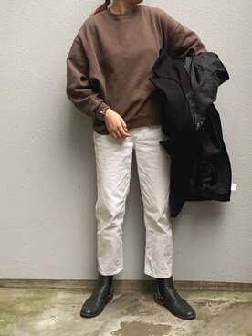 「スウエット」｜「アイテム（チェスターコート）」を使った、ヤスカタフクさん（レディース・166cm）の冬コーディネート