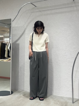 「KBF（ケイビーエフ）のパイピングイージーパンツ（その他パンツ、グレー系）」を使った、ゆちさん（レディース・170cm）の夏コーディネート