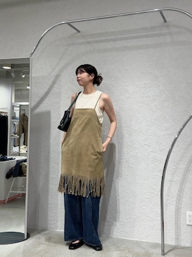 「KBF（ケイビーエフ）のピーチスキンフリンジキャミワンピース（ワンピース、ベージュ系）」を使った、ゆちさん（レディース・170cm）の夏コーディネート