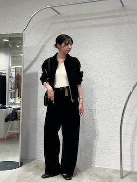 「KBF（ケイビーエフ）のピーチスキンオーバルパンツ（その他パンツ、ブラック系）」を使った、ゆちさん（レディース・170cm）の夏コーディネート