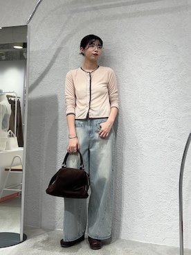 「KBF（ケイビーエフ）のWIDEレッグアジャストデニム（デニムパンツ、ブルー系）」を使った、ゆちさん（レディース・170cm）の春コーディネート
