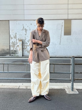 「アイテム（テーラードジャケット）」を使った、yuchiさん（レディース・170cm）の夏コーディネート