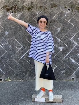 「PENNEYS（ぺニーズ）のPENNEYS/ペニーズ 別注 THE FOX ロゴ ワッペン＆チェーン刺繍ワンポイント バスクボーダー ルーズ半袖Tシャツ 2022 Summer（Tシャツ/カットソー、ホワイト系）」を使った、yumiko_nさん（レディース・157cm）の春コーディネート