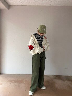 「Chaco closet（チャコ クローゼット）のハイウエストカラーペインターパンツ（デニムパンツ、グリーン系）」を使った、yumiko_nさん（レディース・157cm）の春コーディネート