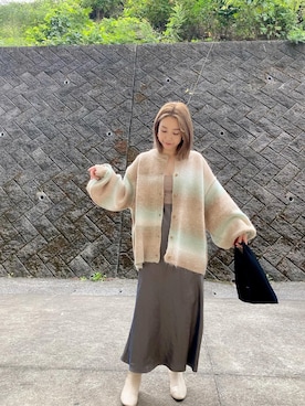「Chaco closet（チャコ クローゼット）のオーバーサイズ グラデーションニットカーディガン（カーディガン/ボレロ、グリーン系）」を使った、yumiko_nさん（レディース・157cm）の秋コーディネート