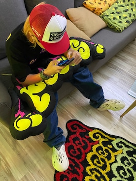 「Yeezy（イージー）のアイテム（スリッポン）」を使った、A_TASさん（メンズ・165cm）の秋コーディネート