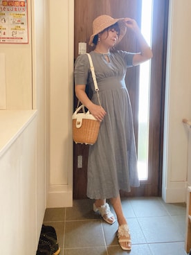 「アイテム（ピアス（両耳用）、イエロー系）」を使った、ANNAさん（レディース・166cm）の夏コーディネート
