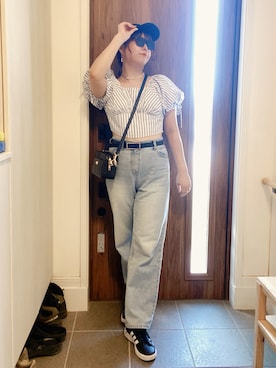 「アイテム（サングラス）」を使った、ANNAさん（レディース・166cm）の秋コーディネート