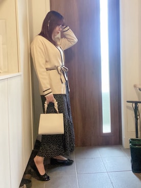 「アイテム（フレグランス）」を使った、ANNAさん（レディース・166cm）の春コーディネート