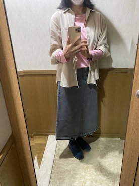 「アイテム（デニムスカート、グレー系）」を使った、HARUMITさん（レディース・164cm）の秋コーディネート