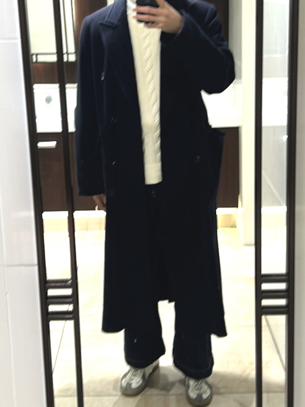 「ほめられ本命コーデ、春コーデ、きれいめカジュアル、お洒落さんとつながりたい、休日コーデ、スニーカー、いいね、save、フォローお願いします🤑、オトナカジュアル、今日のコーデ、カジュアル、古着コーデ、ワイドパンツ、ラフ、着回しコーデ、ootd」｜「古着のアイテム（その他アウター、ブルー系）」を使った、Kenさん（メンズ・181cm）の冬コーディネートの1枚目の写真