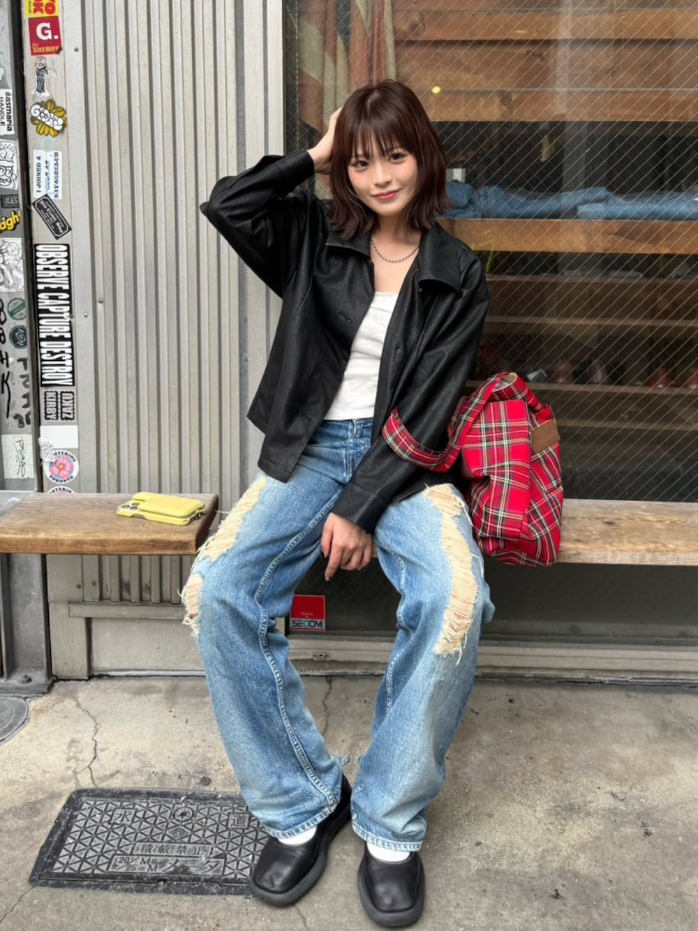 PERVERZEのデニムパンツを使った人気ファッションコーディネート - WEAR