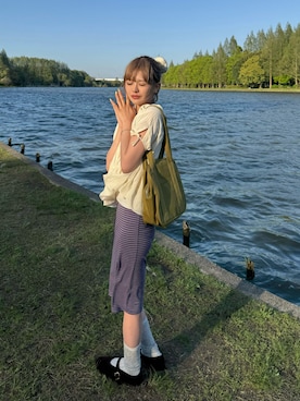 「tillidieのアイテム（トップス、ホワイト系）」を使った、ユイカさん（レディース・160cm）の春コーディネート