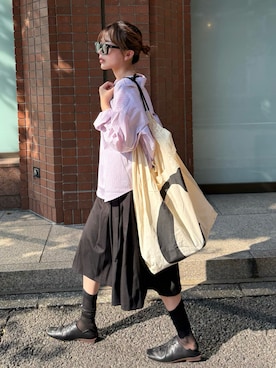 「studiodoeのアイテム（シューズ、ブラック系）」を使った、ユイカさん（レディース・160cm）の春コーディネート