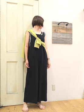「たすき掛け」｜「アイテム（サロペット/オーバーオール）」を使った、Andoさん（レディース・169cm）の夏コーディネート