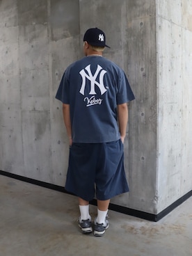 「KEBOZ（ケボズ）のKEBOZ × MLB NEW YORK YANKEES LOGO WASHED S/S TEE（Tシャツ/カットソー、ブルー系）」を使った、Neoさん（メンズ・172cm）の春コーディネート