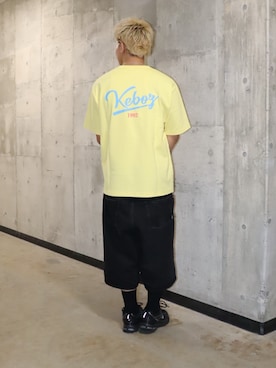 「KEBOZ（ケボズ）のICON S/S TEE【入荷禁止】（Tシャツ/カットソー、イエロー系）」を使った、Neoさん（メンズ・172cm）の春コーディネート