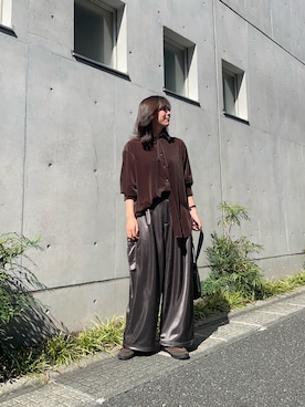 「アイテム（カーゴパンツ、グレー系）」を使った、yuiさん（レディース・167cm）の秋コーディネート