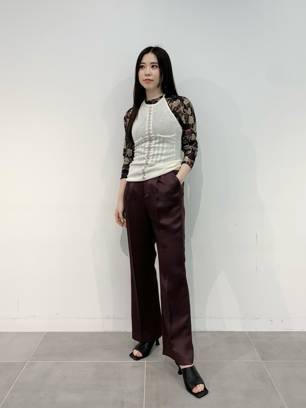 FUMIE TANAKAのアイテムを使った「花柄」の人気ファッション