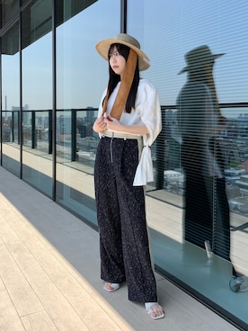 「STUDIOUS（ステュディオス）のアイテム（スラックス）」を使った、坂田 円香 Sakata Madokaさん（レディース・163cm）の春コーディネート