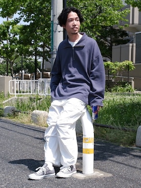 「アイテム（カーゴパンツ、ホワイト系）」を使った、かみけん。さん（メンズ・168cm）の夏コーディネート