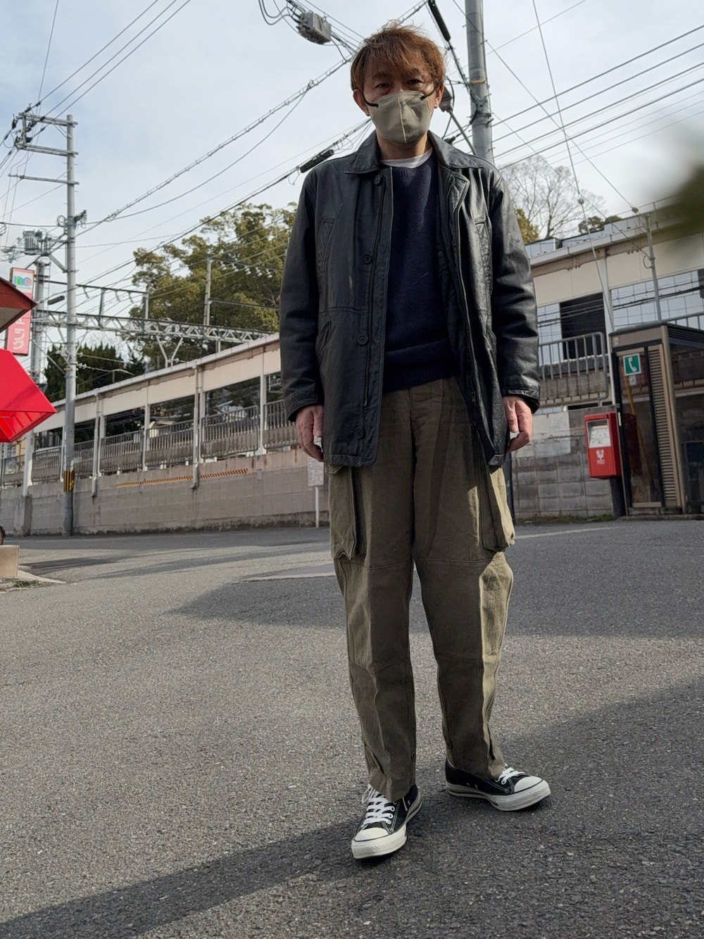 よしおっさんさんの（CONVERSE ALL STAR）を使ったコーディネートの1枚目の写真