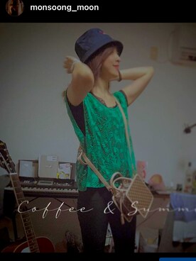 「Abercrombie&Fitch（アバークロンビーアンドフィッチ）のアイテム（ベスト）」を使った、anikAmoonさん（レディース・165cm）の秋コーディネート