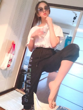「スエット」｜「アイテム（サンダル）」を使った、anikAmoonさん（レディース・165cm）の夏コーディネート