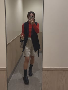 「アイテム（ベスト）」を使った、keroriinさん（レディース・161cm）の秋コーディネート