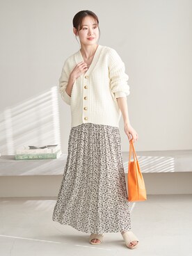 「アイテム（バッグ、オレンジ系）」を使った、ななこさん（レディース・151cm）の冬コーディネート