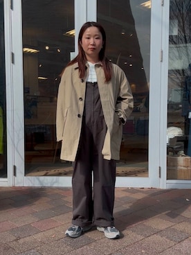 「アイテム（ステンカラーコート）」を使った、Sayakaさん（レディース・150cm）の冬コーディネート