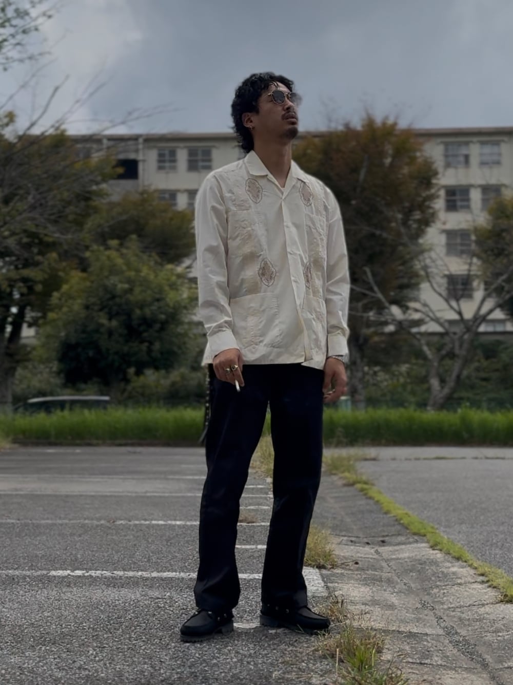 「アメカジ」｜「古着のアイテム（シャツ/ブラウス、ホワイト系）」を使った、mohican_naoyaさん（メンズ・176cm）の秋コーディネートの1枚目の写真