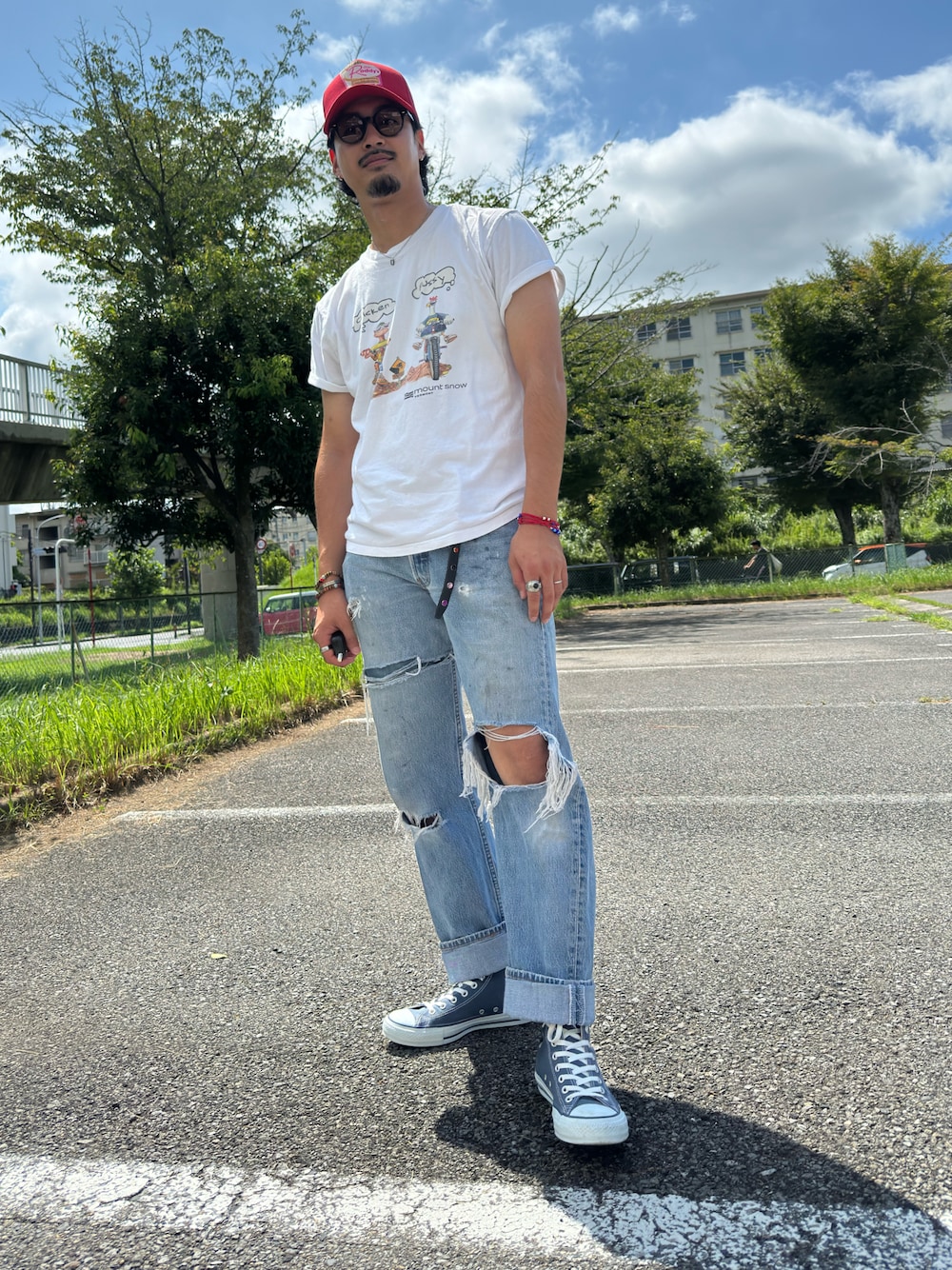 「アメカジ」｜「古着のアイテム（Tシャツ/カットソー、ホワイト系）」を使った、mohican_naoyaさん（メンズ・176cm）の夏コーディネートの1枚目の写真
