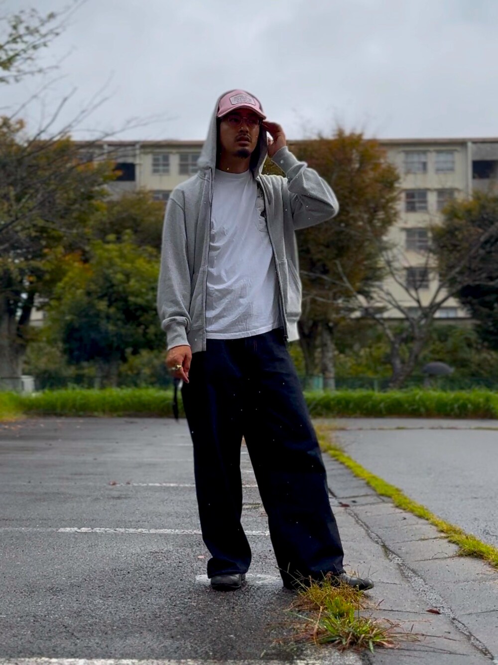 「アメカジ」｜「古着のアイテム（キャップ、ピンク系）」を使った、mohican_naoyaさん（メンズ・176cm）の秋コーディネートの1枚目の写真