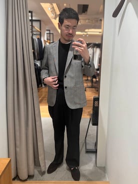 「URBAN RESEARCH（アーバンリサーチ）のアイテム（ニット/セーター）」を使った、YAMASHITAさん（メンズ・167cm）の春コーディネート
